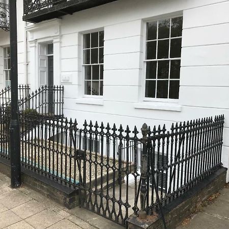 The Apartment, Lower Ground Floor, Clarendon Place Leamington Spa Exterior foto